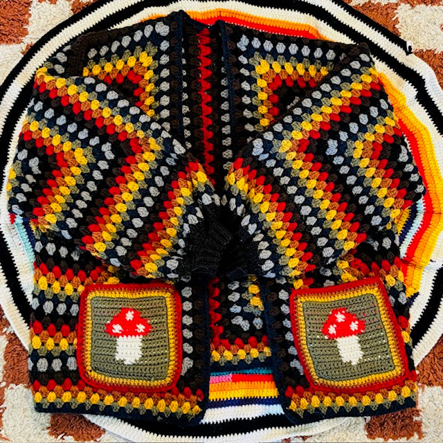 Hexagon Cardigan w Decorative Pockets