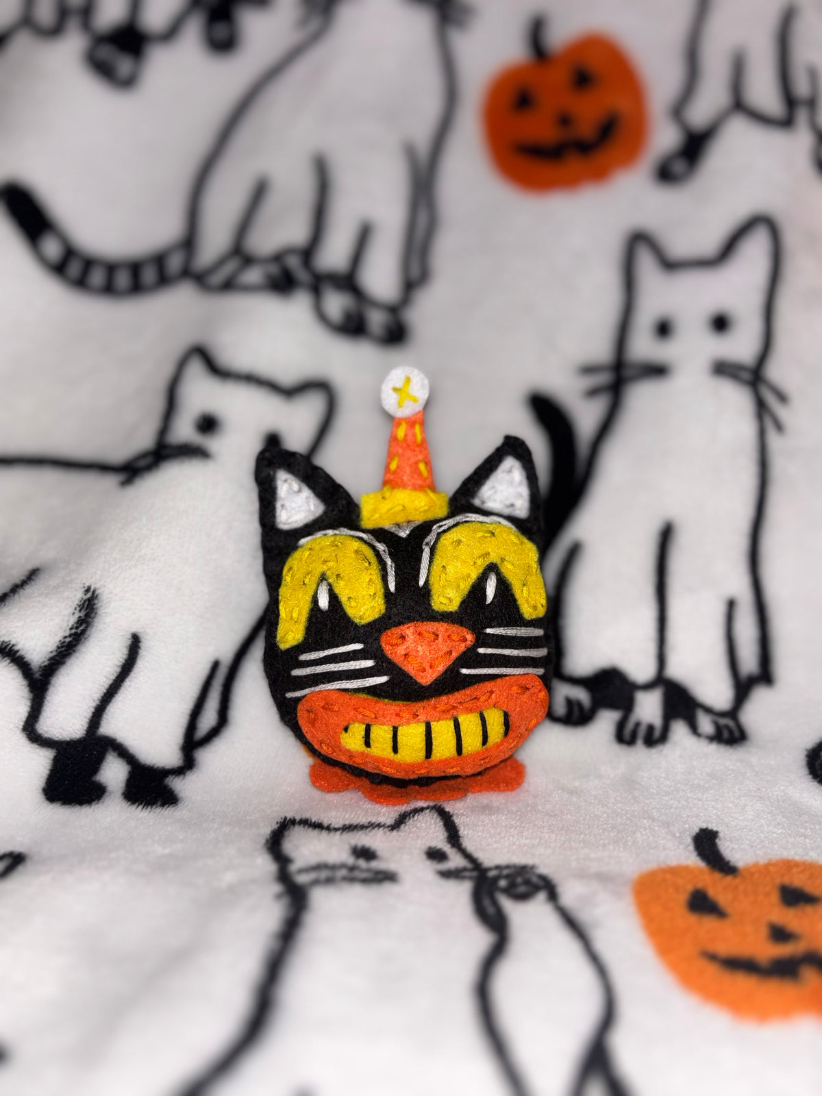 Vintage Halloween Cat Pin